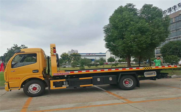 定安定远24小时拖车救援电话号码，定远道路救援公司怎么收费的